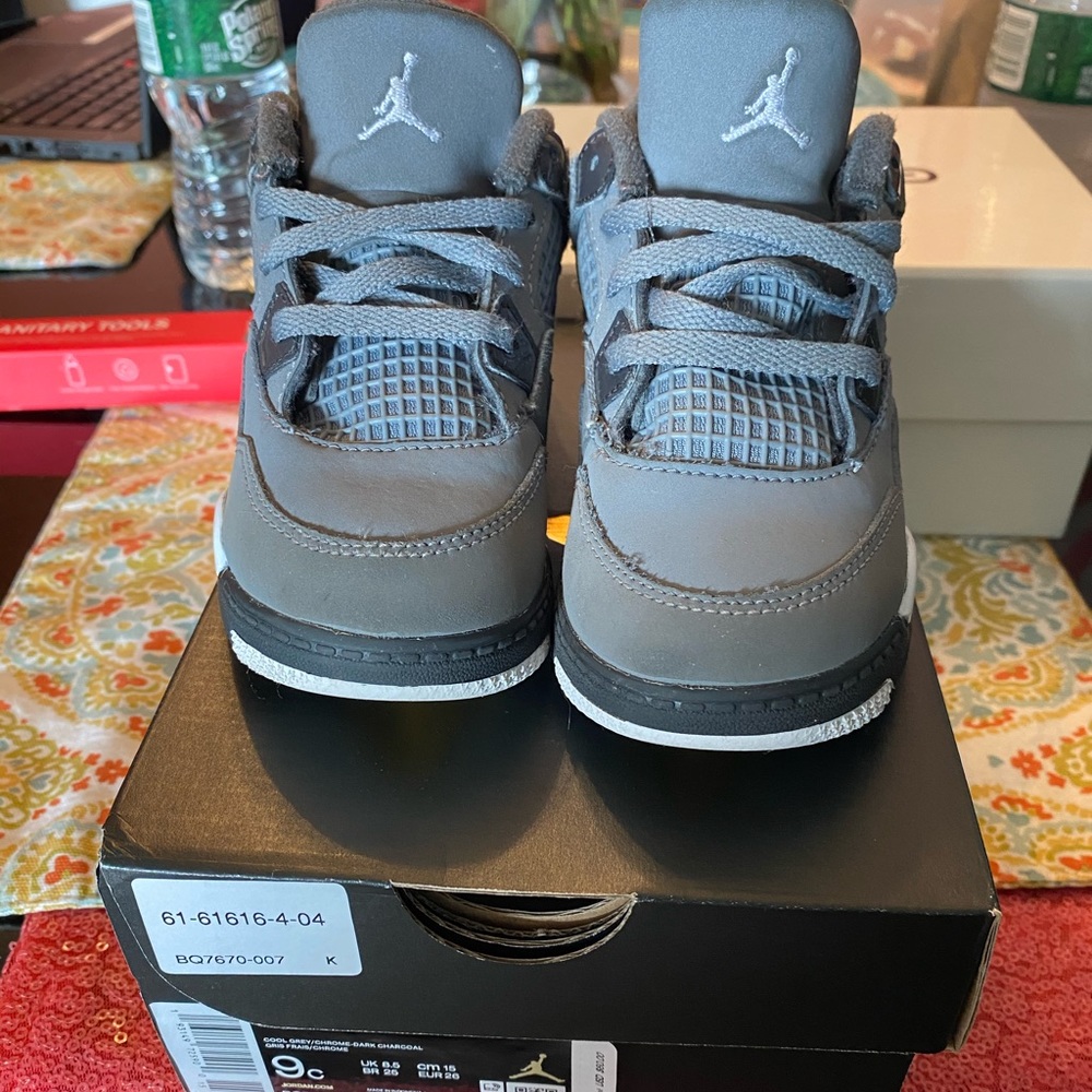 Kids Cool grey retro 4s